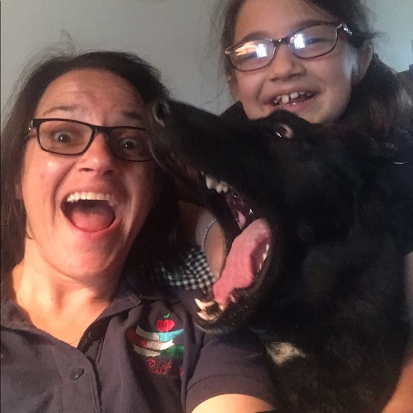 Meet your Posher, Lorna - Picture 3 of 5